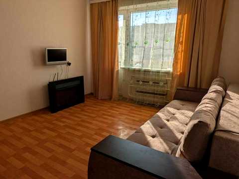квартира за адресою Екіпажний пров., 9