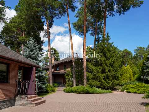 дом по адресу Анатолія Солов'яненка ул.