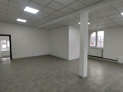 комерційна за адресою Героїв УПА вул., 73
