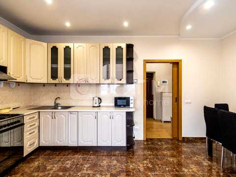 квартира по адресу Українська, 5