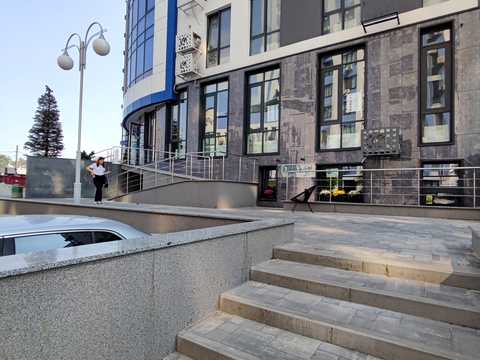 комерційна за адресою Алімпія Галика вул., 75