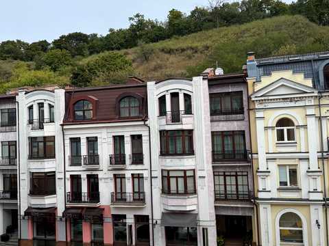 квартира по адресу Воздвиженская ул., 18