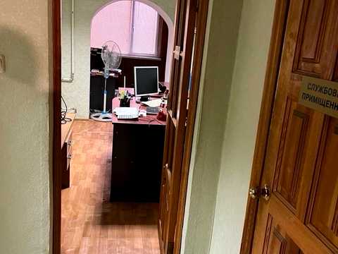 комерційна за адресою Тарасівська вул., 36