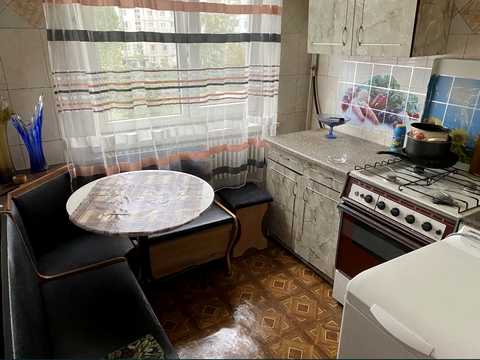 квартира за адресою Захисників Чугуєва пл., 1