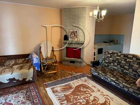 дом по адресу с. Рожны, Лугова вулиця, 12