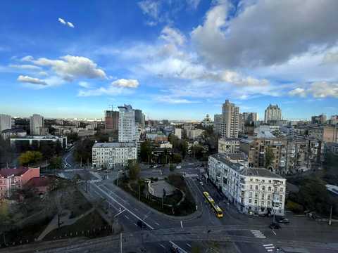 квартира по адресу Вячеслава Черновола ул., 2
