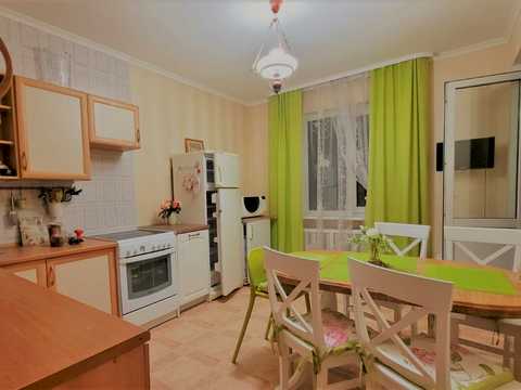 квартира по адресу Драгоманова ул., 14