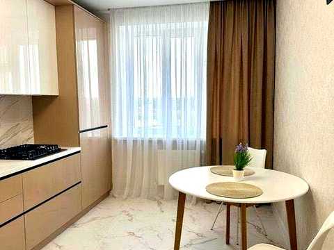 квартира за адресою Панаса Мирного вул., 10