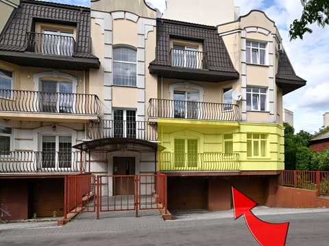 квартира за адресою Клима Савура вул., 8