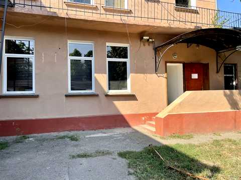 коммерческая по адресу Адмиральский просп. (Патріса Лумумби), 38