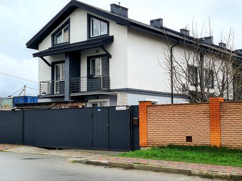 дом по адресу Героев Небесной Сотни просп.