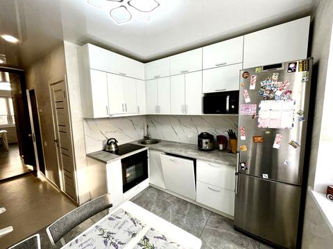 квартира за адресою Каштанова вул., 8
