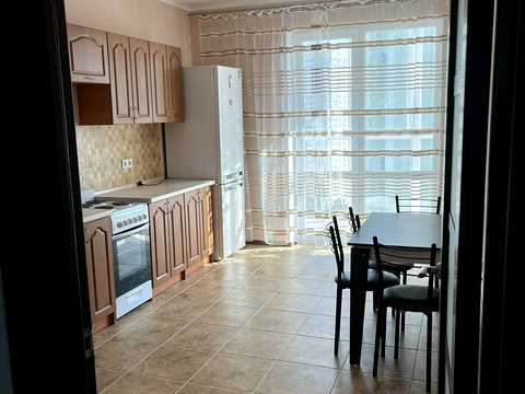 квартира за адресою Воскресенська вул., 18