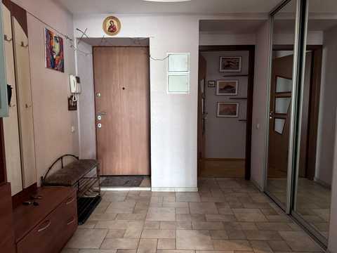 квартира за адресою Старонаводницька вул., 8