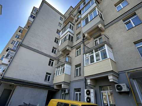 квартира по адресу Строителей ул., 30