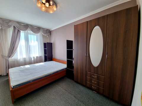 квартира за адресою Космонавта Поповича вул. (Космонавта Волкова), 8