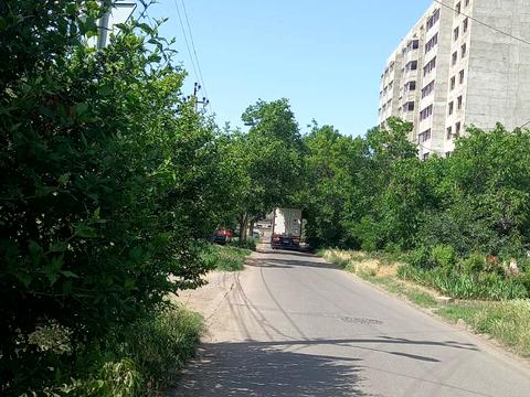 комерційна за адресою Єфімова вул., 111
