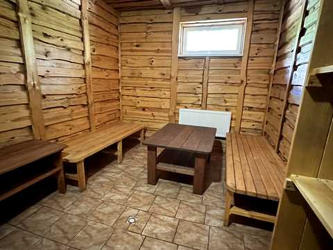 коммерческая по адресу Ченігівська, 1