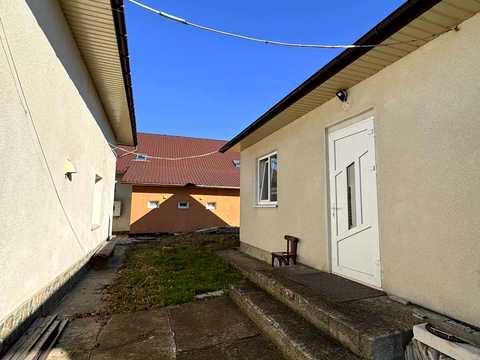 комерційна за адресою с. Тарашани, Озерна, 26