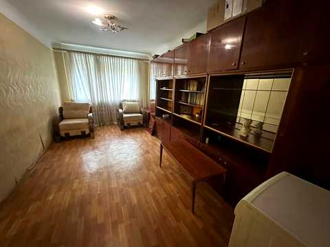 квартира за адресою Зарічанська вул., 14/2