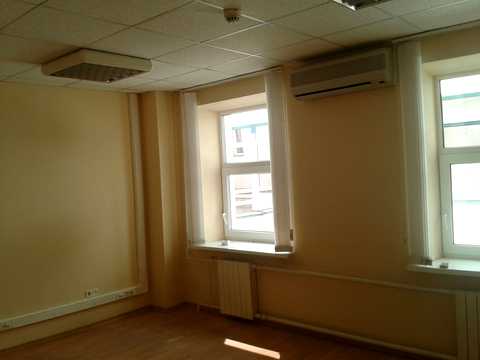 комерційна за адресою Куренівський пров., 1