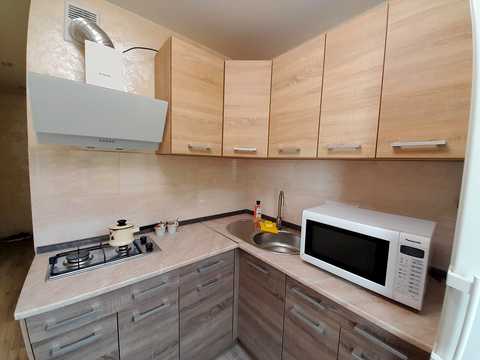 квартира за адресою Космонавтів вул., 64