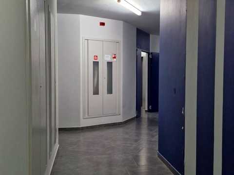 комерційна за адресою Зарічна вул., 1-Г