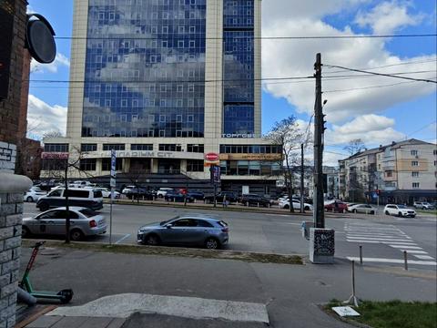 коммерческая по адресу Антоновича ул. (Горького), 172
