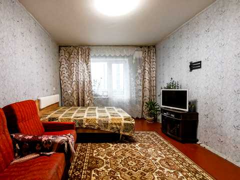 квартира за адресою Анни Ахматової вул., 6