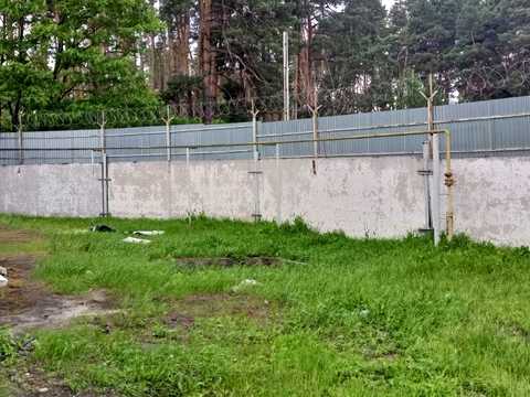 коммерческая по адресу Центральна, 4