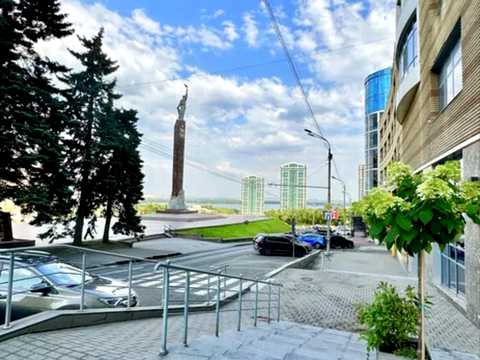 квартира за адресою Дмитра Яворницького просп. (Карла Маркса), 1-А
