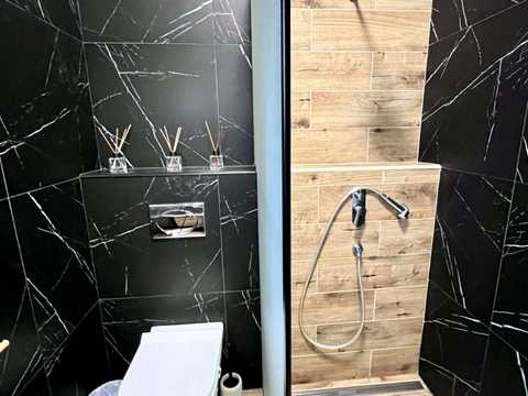 будинок за адресою с. Гатне, Прикордонна вул.