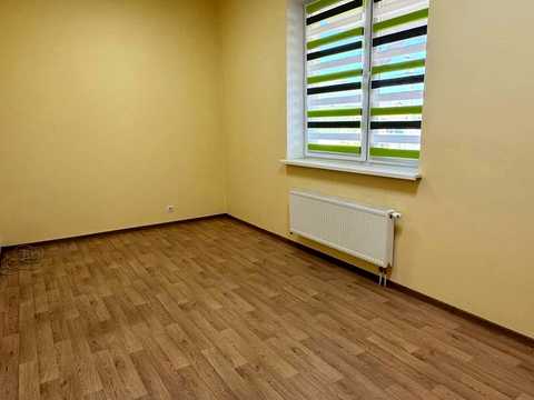 коммерческая по адресу Шептицького, 7