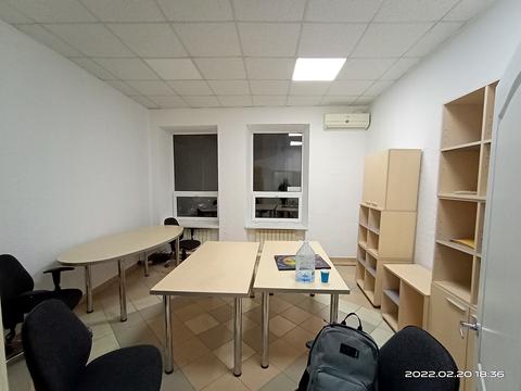 комерційна за адресою Приморський бульв., 10