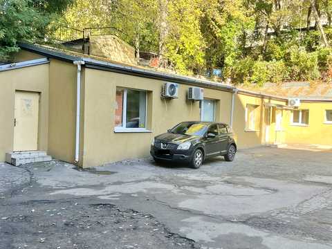 комерційна за адресою Саксаганського вул., 44-В