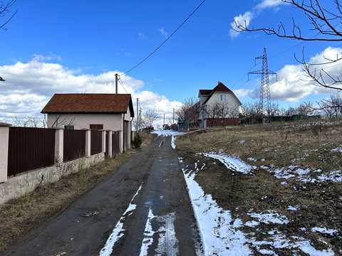 участок по адресу Лісниківська ул.