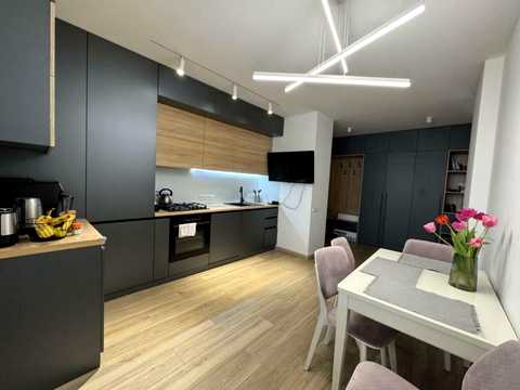квартира за адресою Приозерний бульв., 5