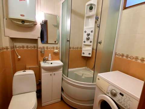 квартира за адресою Семінарська вул., 5