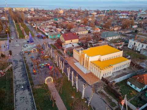 дом по адресу суворова