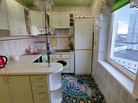 квартира по адресу Ревуцкого ул., 36/2