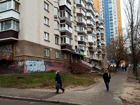 комерційна за адресою Межова вул., 23