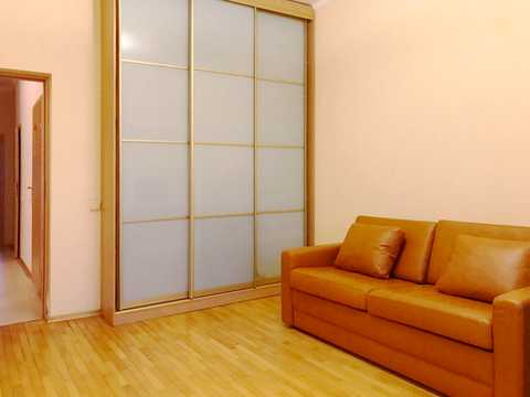квартира за адресою Дмитрівська вул., 69