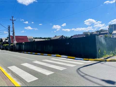 участок по адресу Північна, 79а