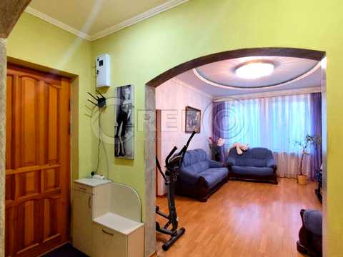 квартира за адресою Кропивницького вул., 54