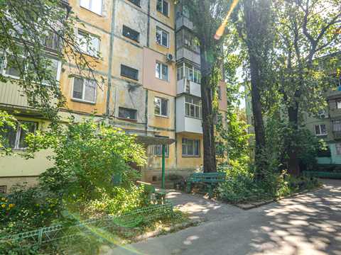 квартира за адресою Алмазна вул., 33