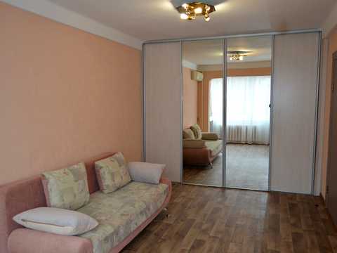 квартира за адресою Петра Калнишевського вул. (Михайла Майорова), 1