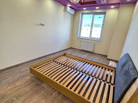 квартира по адресу Гвардейцев-Широнинцев ул., 70-Б