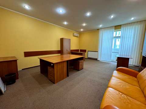комерційна за адресою Дмитрівська вул., 56-Б