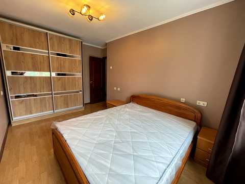 квартира за адресою Леся Курбаса просп., 1-Б