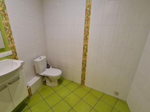 комерційна за адресою Королеви Єлизавети ІІ вул. (Глинки), 2